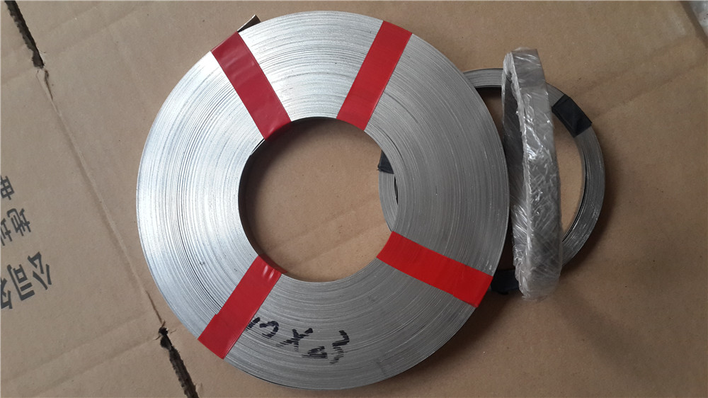 Sealing machine heating ribbon